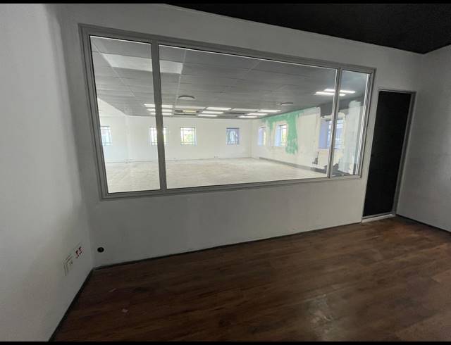 205.60M² OFFICE TO LET IN RIVONIA